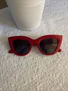 Source Unknown Red Cat-Eye Sunglasses